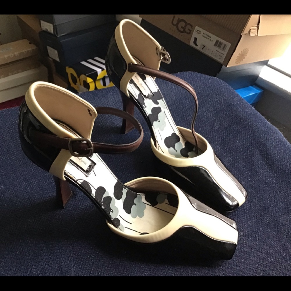 Marc Jacobs sandals/heels. Only wore once!